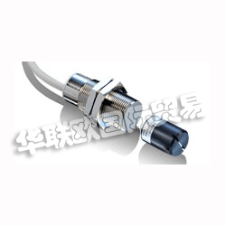 　　BAUMER磁式角度傳感器介紹：  　　高達(dá)360°轉(zhuǎn)角的絕對位置探測，分辨率高達(dá)0.09°。線性模擬輸出信號(hào)，無磨損、防污垢。  　　非接觸磁式角度傳感器測量轉(zhuǎn)角范圍可達(dá)360°分辨率高達(dá)0.09°，并且完全無磨損。