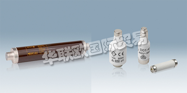 EFEN于1922年成立，生產(chǎn)高質(zhì)量的熔斷器產(chǎn)品。EFEN的質(zhì)量和環(huán)境管理體系證明了EFEN對(duì)高質(zhì)量的承諾，符合DIN ISO 14001，DIN ISO 9001和BD OHSAS 18001的認(rèn)證。EFEN為客戶提供完善可靠的解決方案，為從發(fā)電到電力存儲(chǔ)的安全接口以及用戶的選擇性調(diào)節(jié)提供了一致的解決方案，綜合解決方案可確保電源，基礎(chǔ)設(shè)施和工業(yè)各個(gè)領(lǐng)域的最高安全性，智能解決方案可確?？煽康耐ㄐ藕团潆娤到y(tǒng)的最大可用性。下文為您介紹EFEN熔斷器。